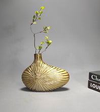 Load image into Gallery viewer, Modern Ceramic vase