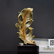 Load image into Gallery viewer, Elegant Green Leaf Decorative Showpiece – A Touch of Nature for Your Home