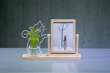 Load image into Gallery viewer, 🖼️ Cat Shape Wooden Photo Frame with Plant Holder