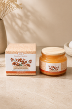Load image into Gallery viewer, Luxury Soy Wax Scented Candle Set – Thai Orchids, Rose &amp; Ylang-Ylang, Sandalwood &amp; Cherry Blossom Freesia (190g)
