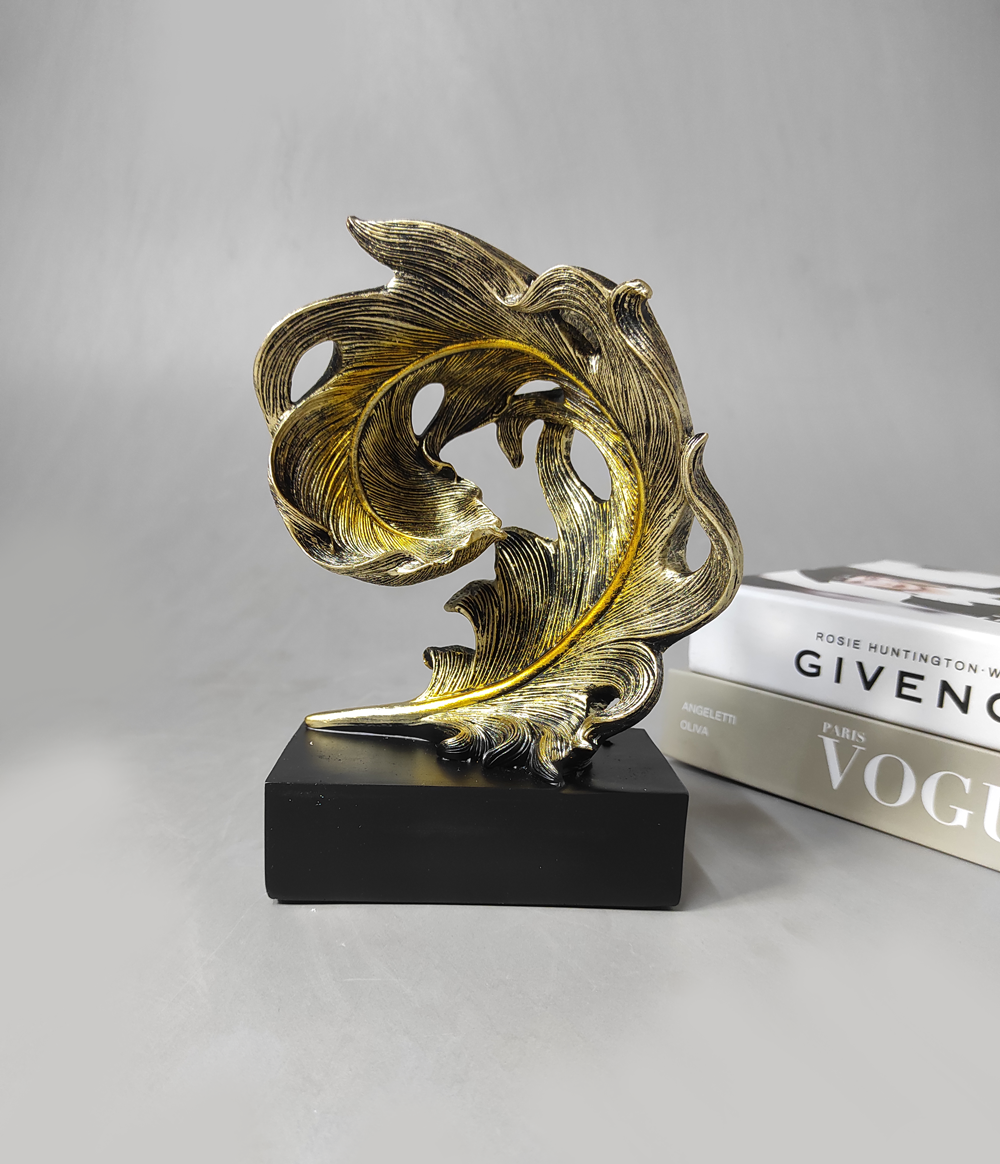Elegant Green Leaf Decorative Showpiece – A Touch of Nature for Your Home